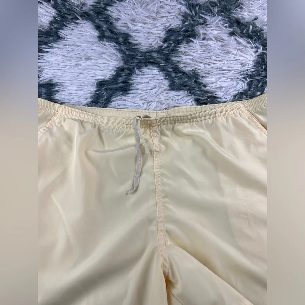 Vintage Reebok Men's Yellow Swim Trunks Size Large